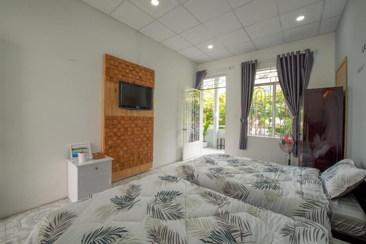 V3 Hostel Нячанг Екстер'єр фото