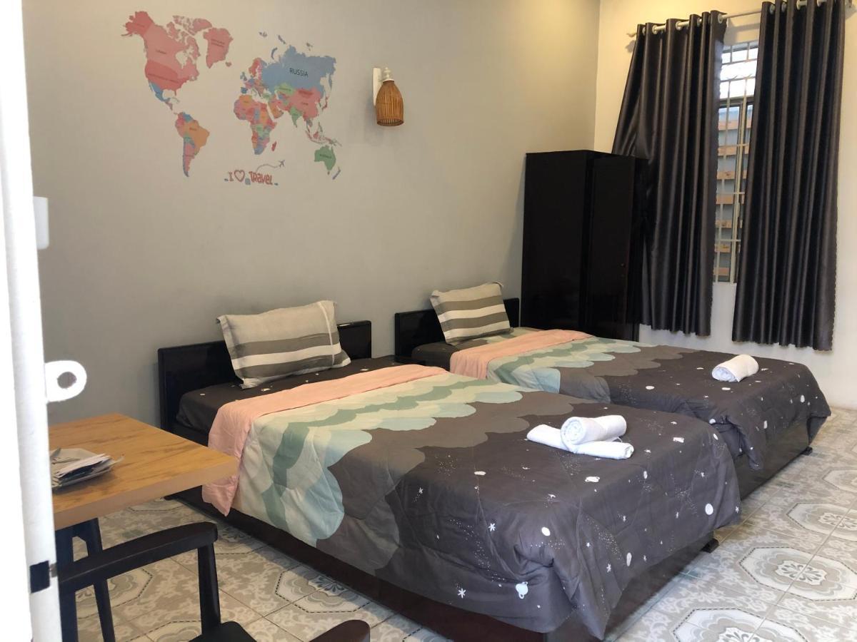 V3 Hostel Нячанг Екстер'єр фото
