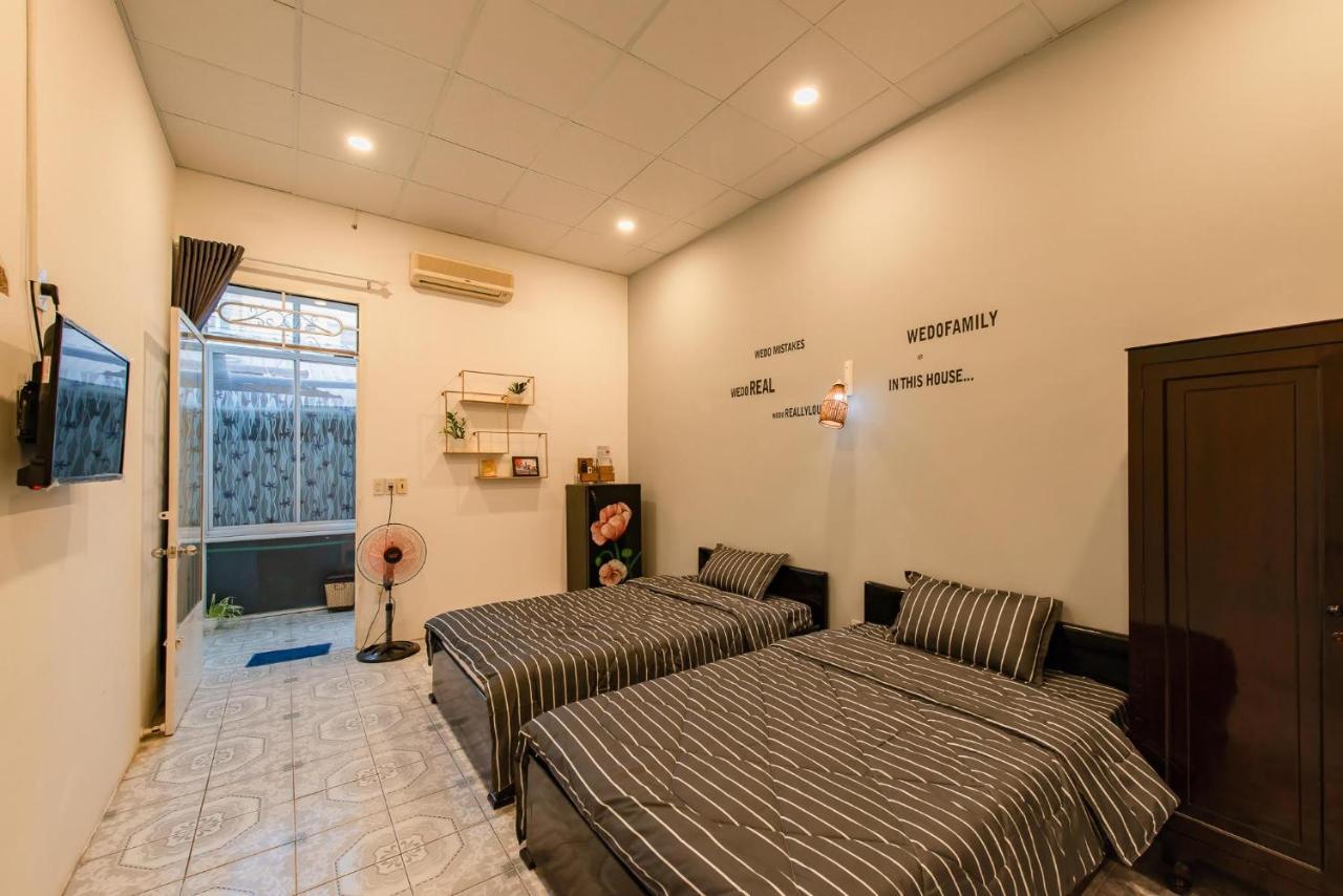 V3 Hostel Нячанг Екстер'єр фото