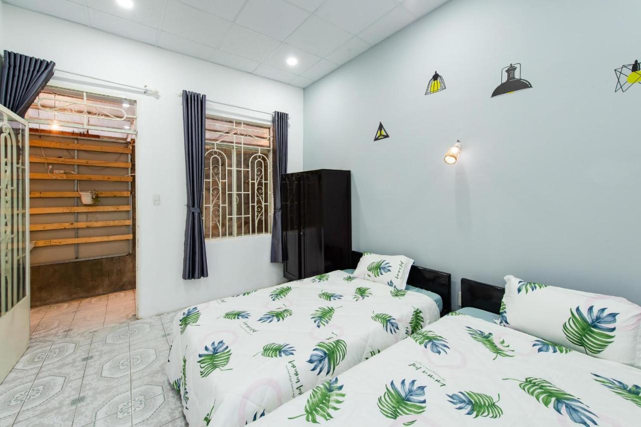 V3 Hostel Нячанг Екстер'єр фото